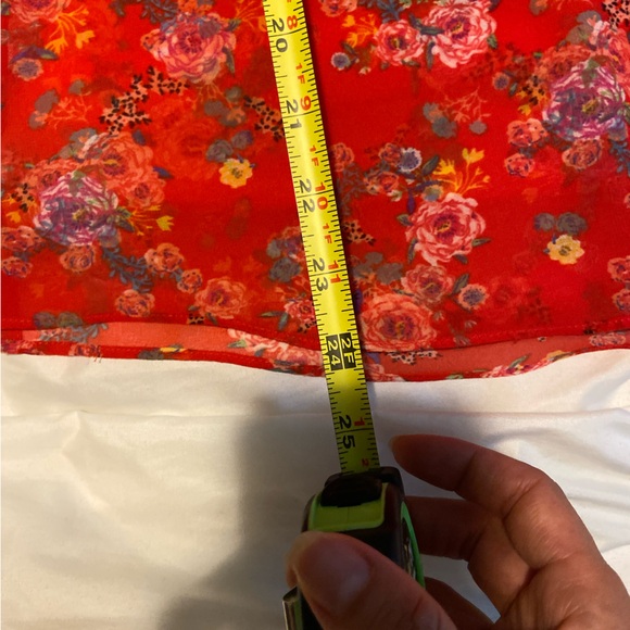 CAbi #5219 Crush Floral Sheer MEDIUM Blouse - Picture 8 of 9